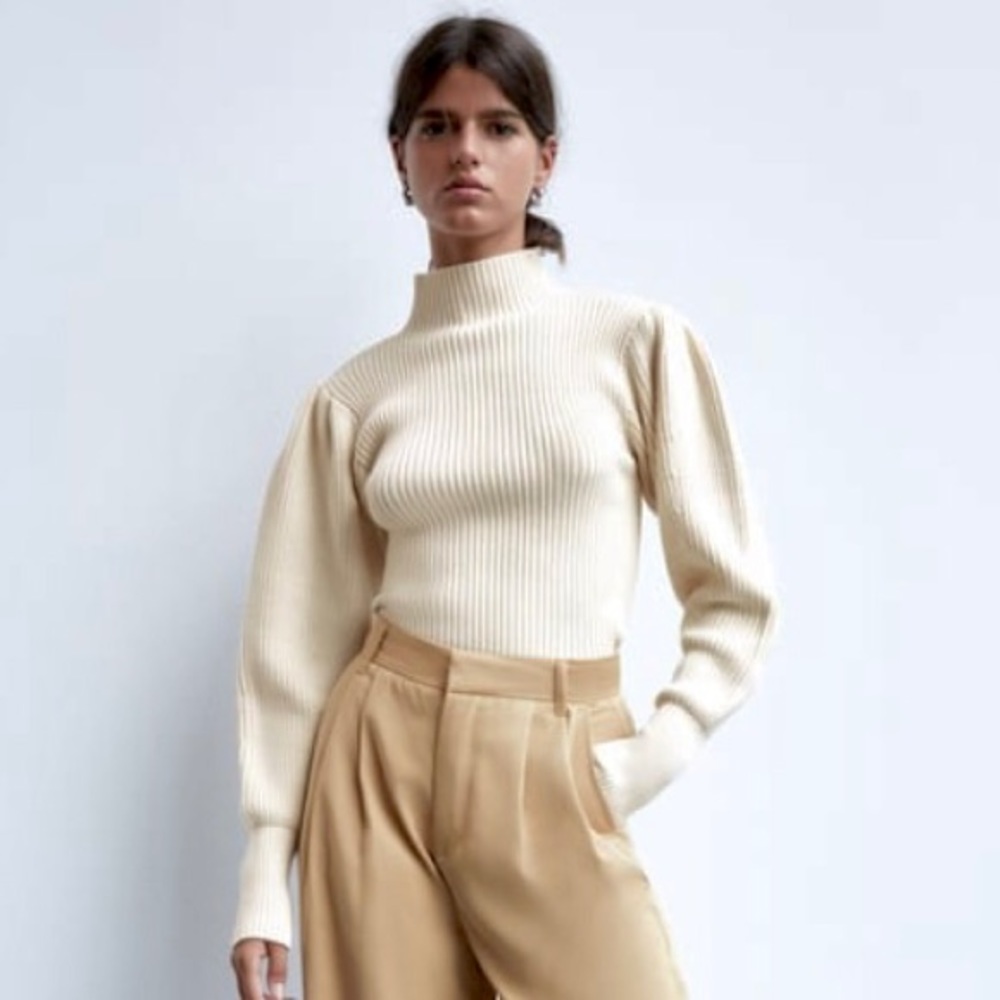 Mock neck knit sweater